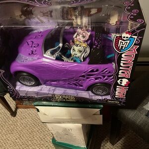 New Monster High Scaris City Of Frights Convertible (Mattel 2012) Collectabl